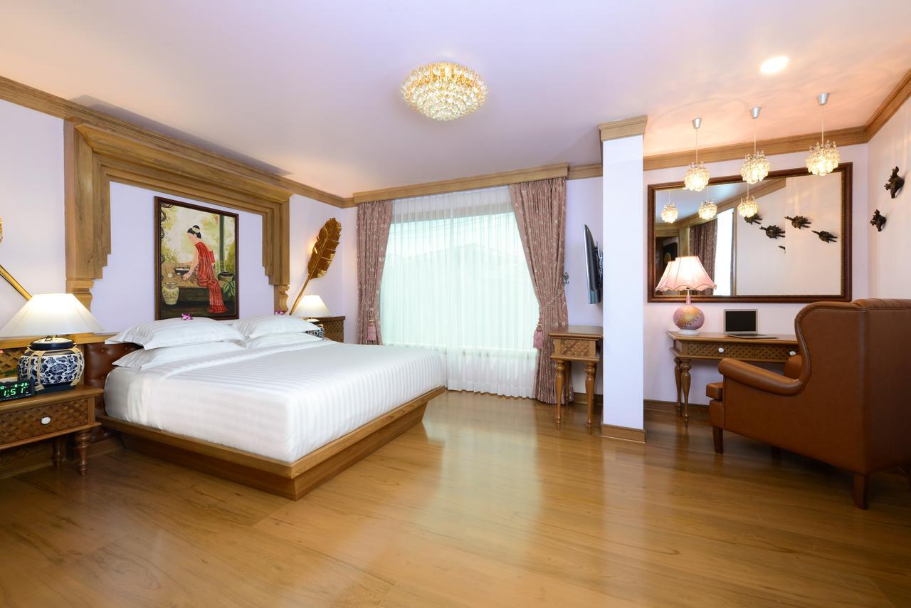צ'יאנג מאי Peak Nimman Prestige Hotel מראה חיצוני תמונה