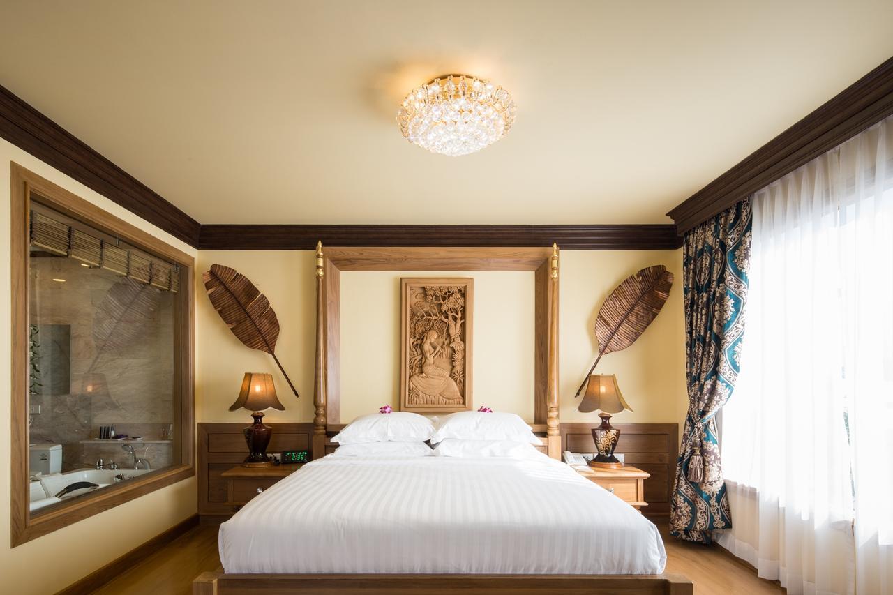 צ'יאנג מאי Peak Nimman Prestige Hotel מראה חיצוני תמונה